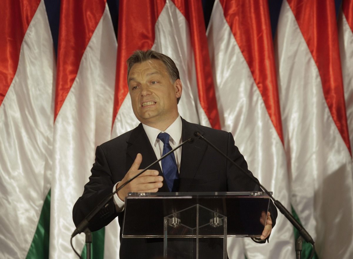 Orbán: a válság olyan, mint egy kígyó