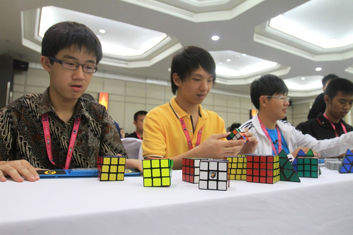 Magyar világrekord is született a Rubik-versenyen