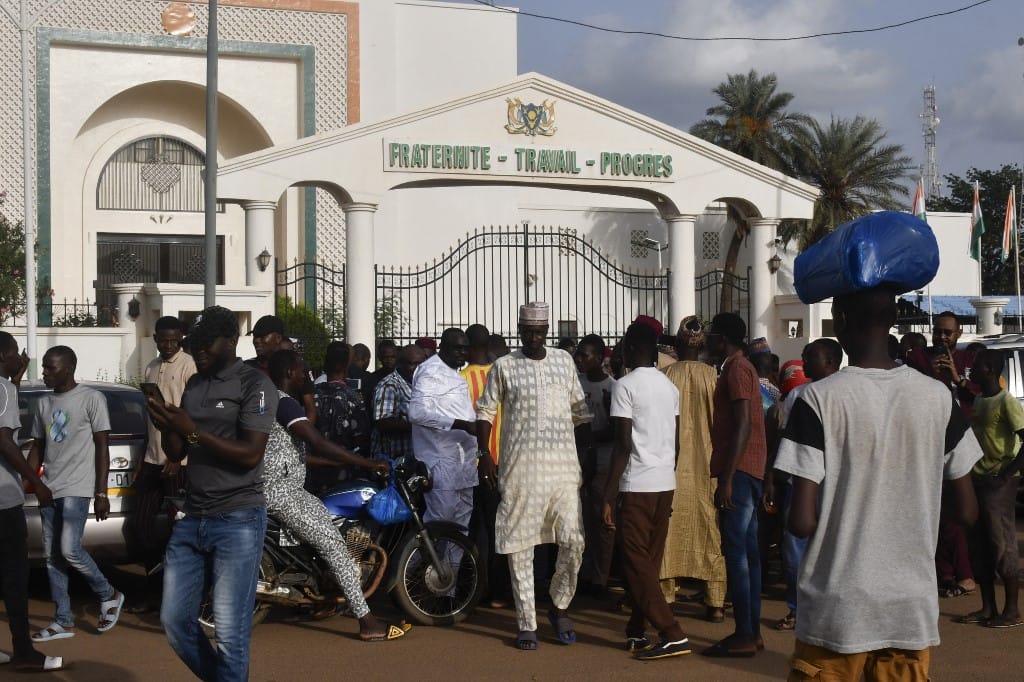 Nigeri puccs: lezárták a határokat a lázadók