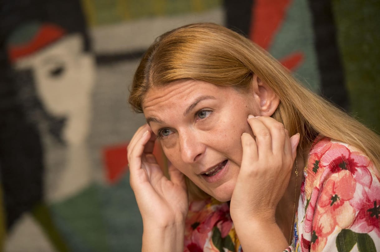 Üres irattartókat talált Baranyi Krisztina a ferencvárosi hivatalban – fotó
