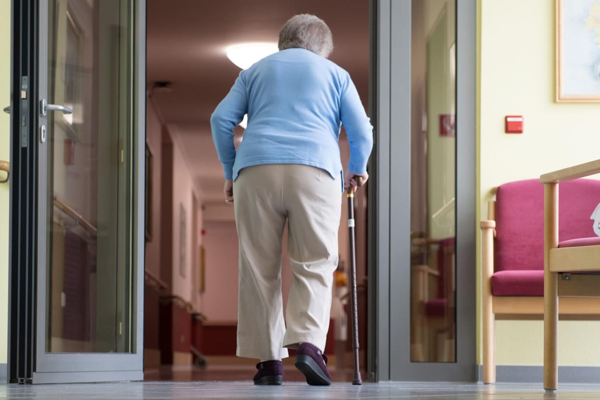 Újra itt a lakásmaffia? Időseket rászedő állami alkalmazottak is lebuktak