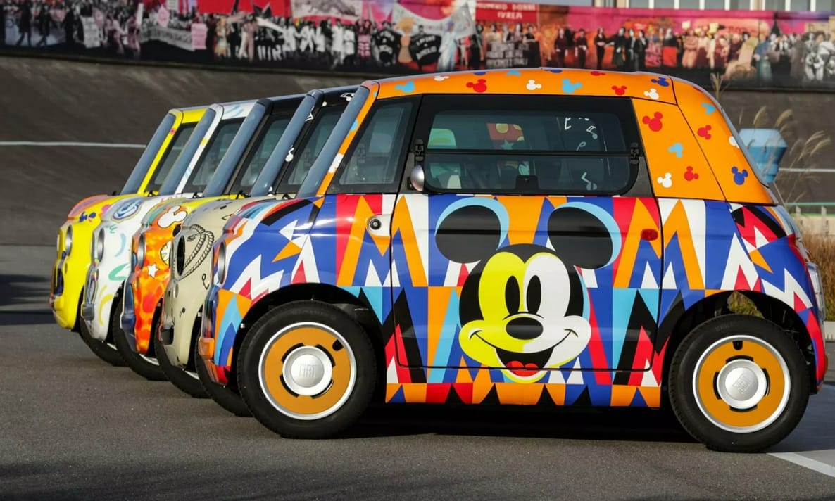 Kimaxolja a cukiságfaktort a Fiat új Mickey egeres apró villanyautója