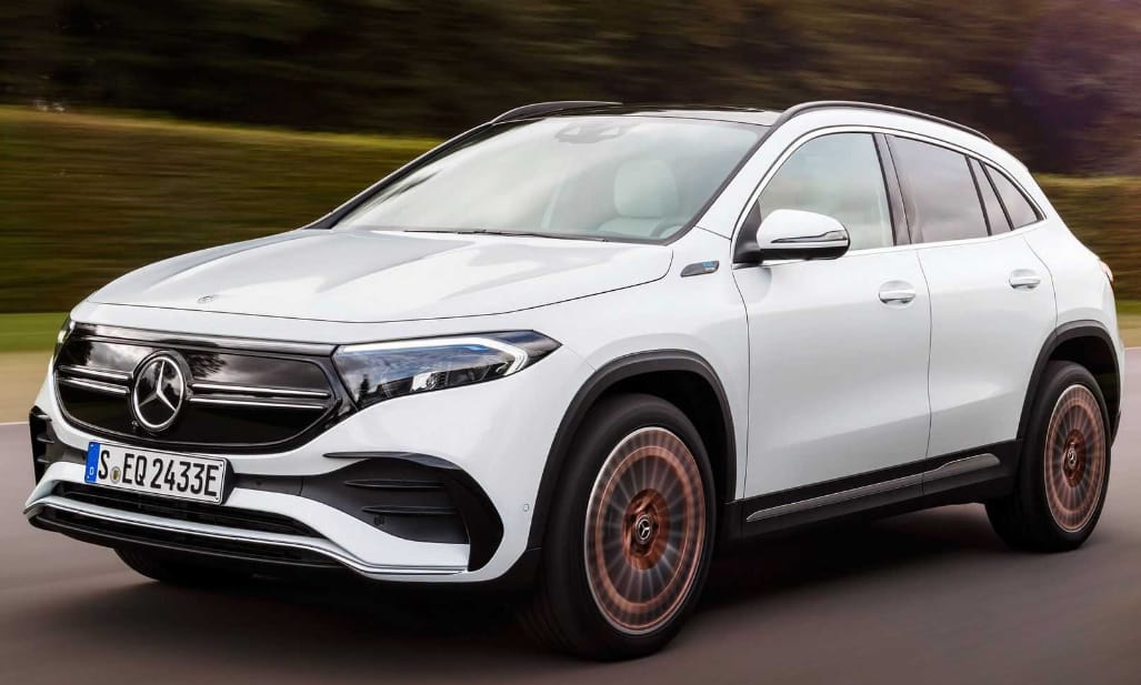 Közel 500 kilométer elektromosan, ezt tudja a most leleplezett új Mercedes EQA
