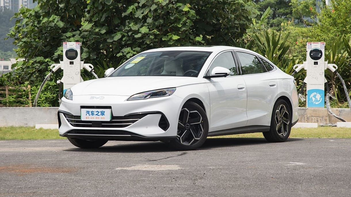 Az Octavia is megkapta a maga kínai ellenfelét, újabb modellel jelentkezett a BYD