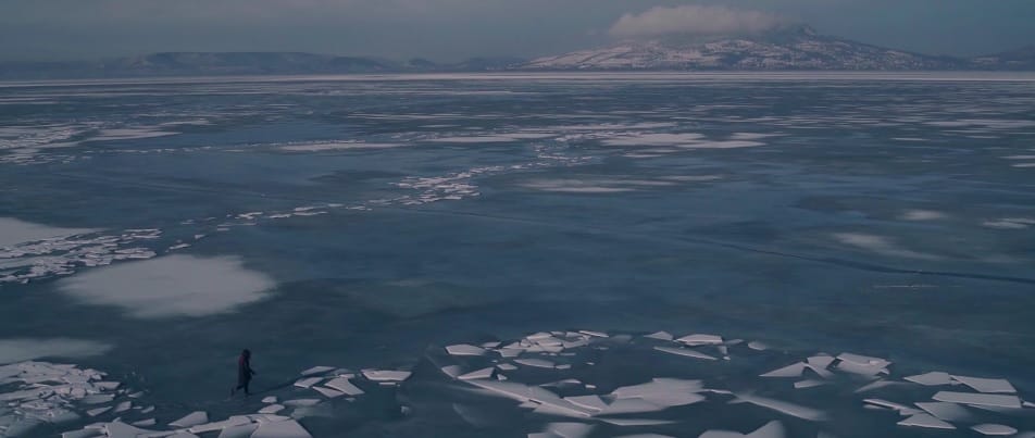 Lélegzetelállító videó: Így még nem látta a befagyott Balatont