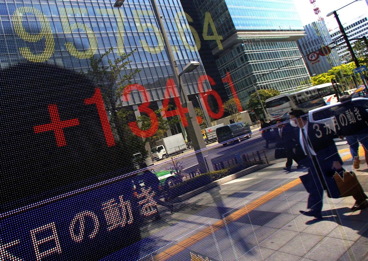 Minimálisan, de emelkedett a japán tőzsde