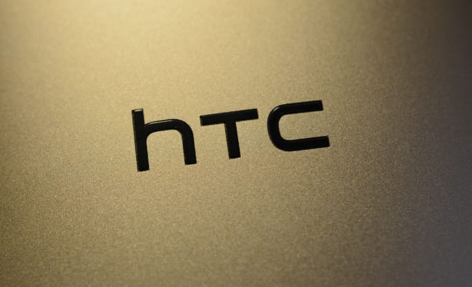Lényegében megveszi a Google a HTC-t