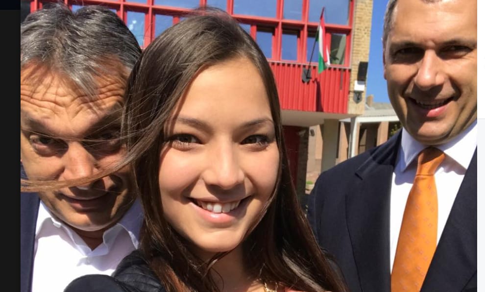 Lázár János legalább négyszer dicsérte meg Orbán poénját - videó
