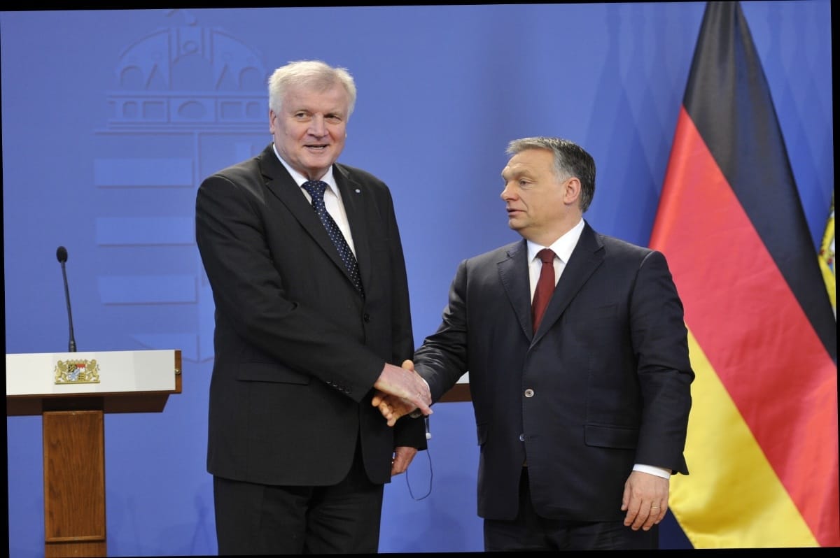 Orbán elvbarátja lesz a német belügyminiszter