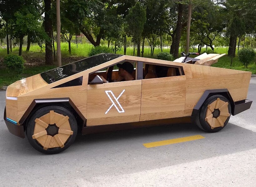 Elpostázzák Elon Musknak a fából faragott Cybertruckot