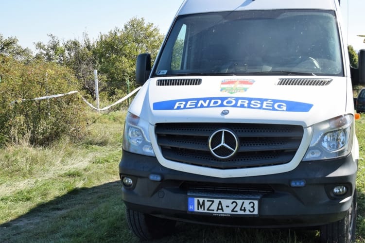 Egy anya és gyermeke holttestét találták meg Várpalotán