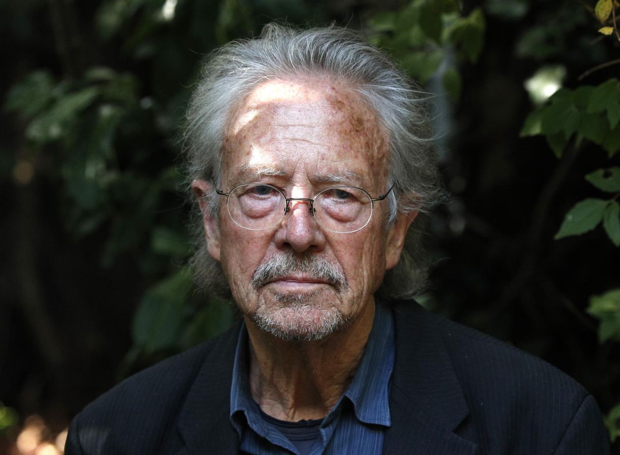 Peter Handke korábban eltörölte volna az irodalmi Nobel-díjat, erre most megkapta