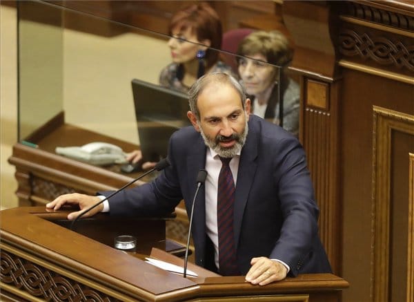 Óriástüntetés Örményországban
