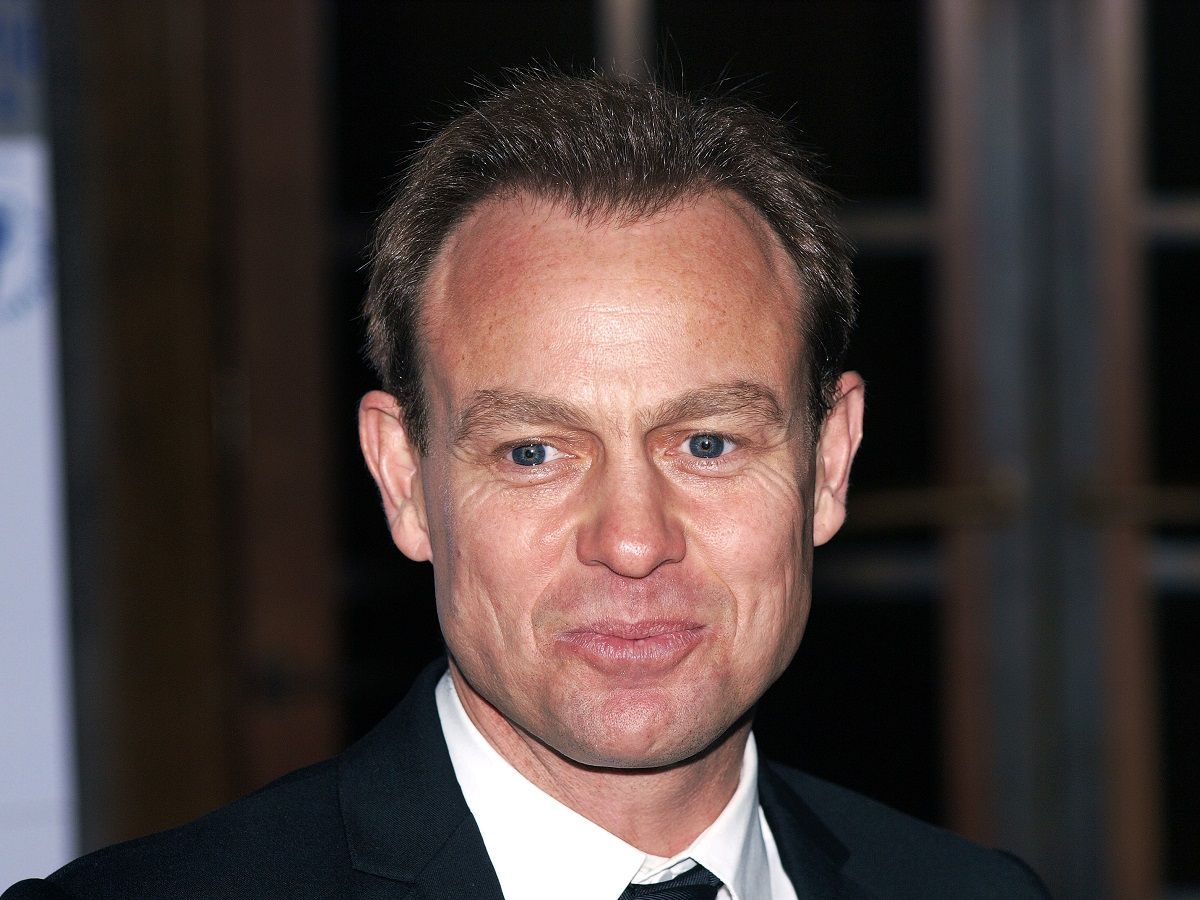 Alsónadrágban oltotta a tüzet Jason Donovan