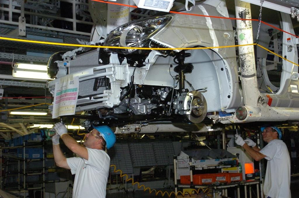Három hétig egy műszakban termel a Suzuki