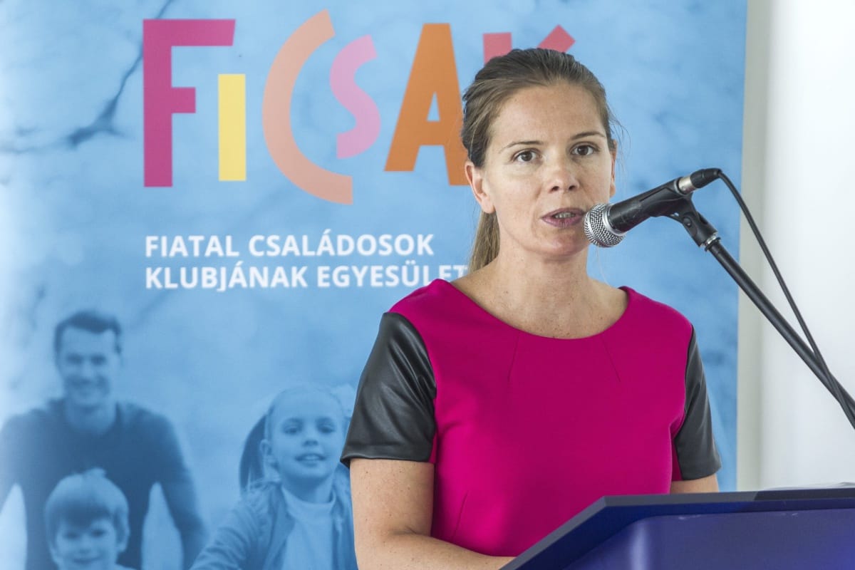 Véletlenül megköszönte a Fiatal Családosok Klubja a kormánynak, hogy ennyire nagy az infláció