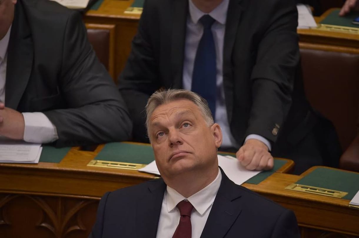 Orbán: Zsúrfiúk vagyunk az osztrákokhoz és az olaszokhoz képest