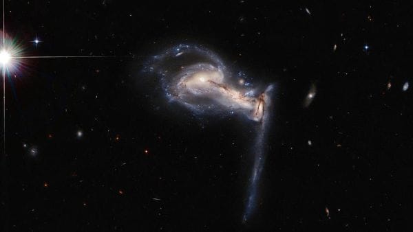 A Hubble lefotózta három galaxis „ölre menő” küzdelmét, és ez a mi sorsunkat is jelezheti