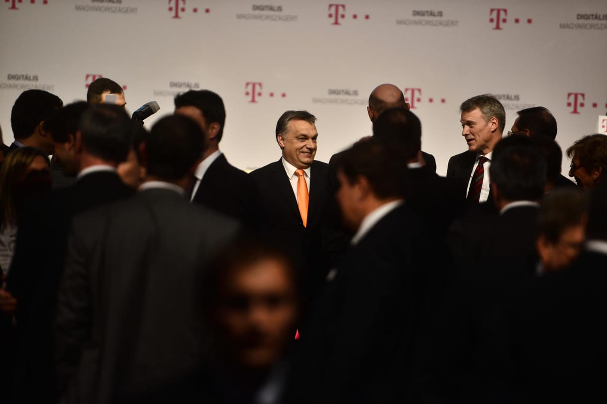 Orbán 2018-ra szélessávot ígér mindenkinek