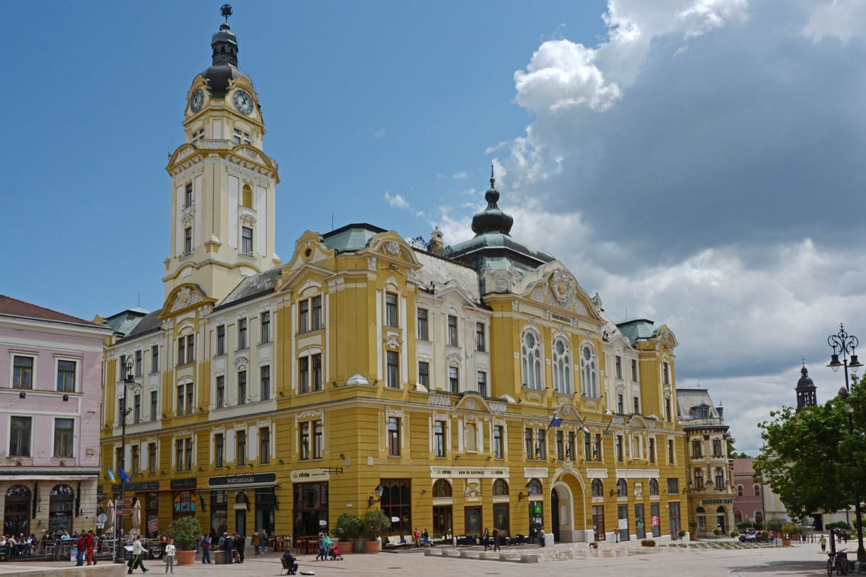 Szabad Pécs: Május óta nem fizet az önkormányzat a Pécsi Nemzeti Színháznak