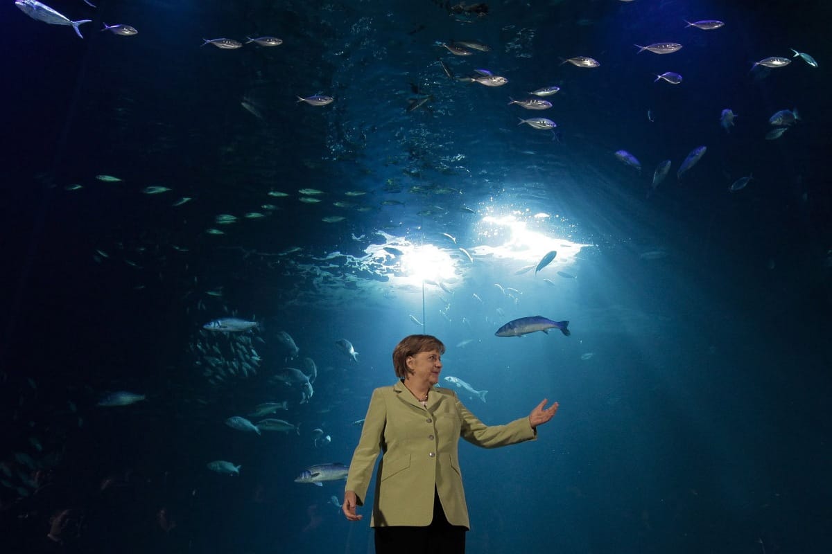 Merkel hétvégi nyilatkozatai mozgatták a nyugat-európai tőzsdéket