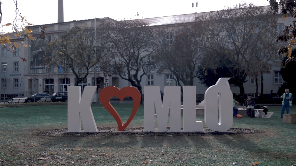 Csak egy kis segítség? - Komlón ismét választanak, és ettől minden borulhat - videó