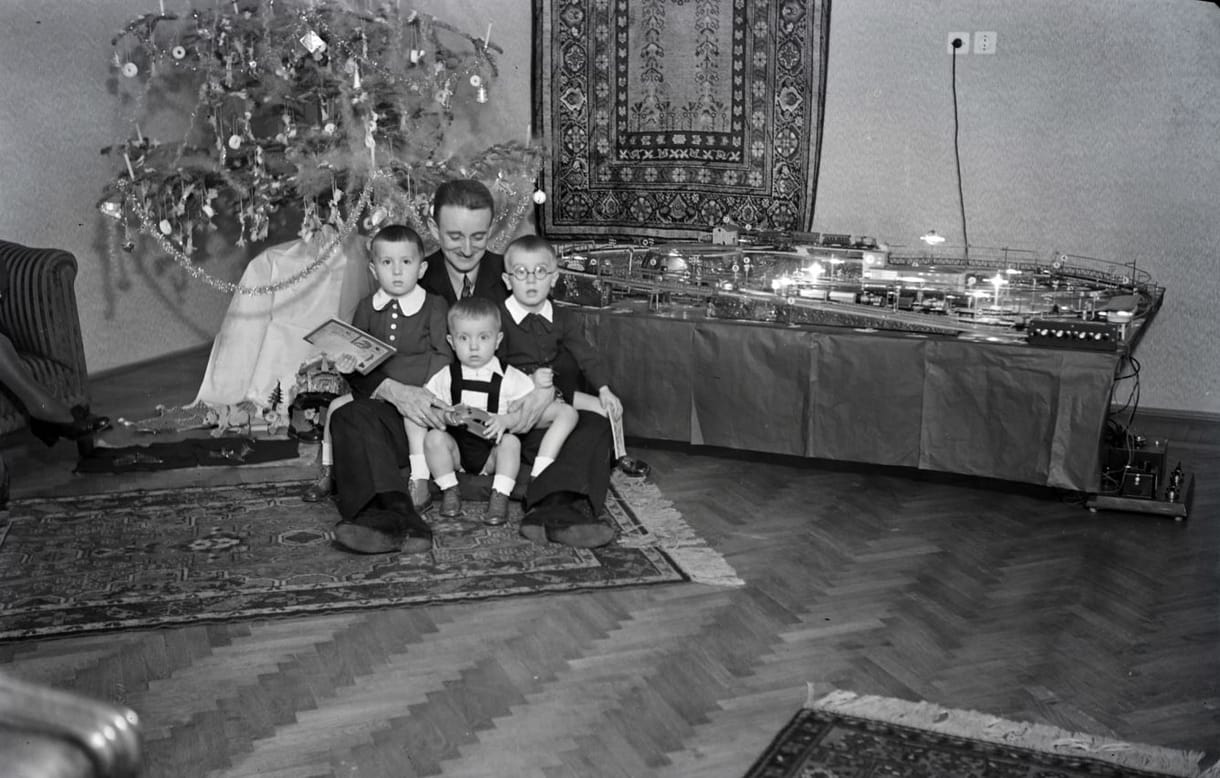 A karácsonyi ünneplés történelmi kataklizmák idején is szent volt