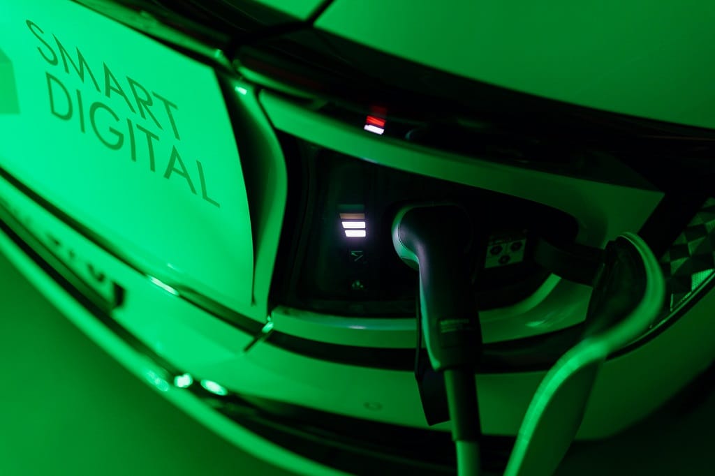 800 autót lehet majd egyszerre tölteni az ország legnagyobb elektromos töltőállomásán