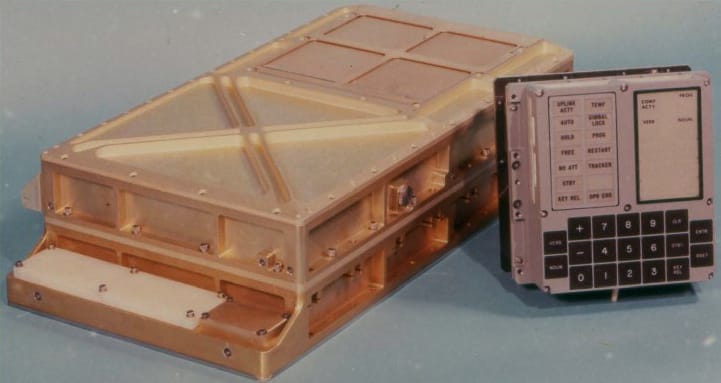 Több RAM van az Apple új laptoptöltőjében, mint amennyi az Apollo-11 számítógépében volt