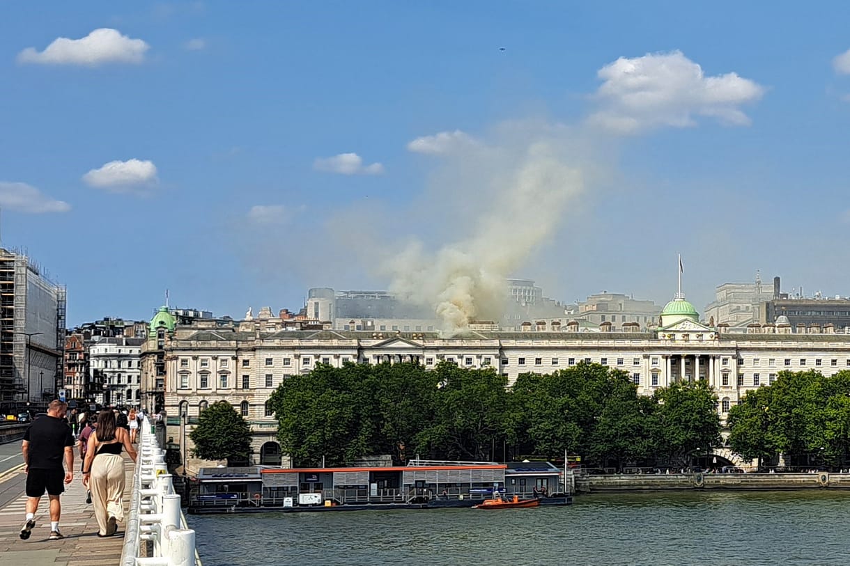 Kigyulladt London egyik ikonikus épülete