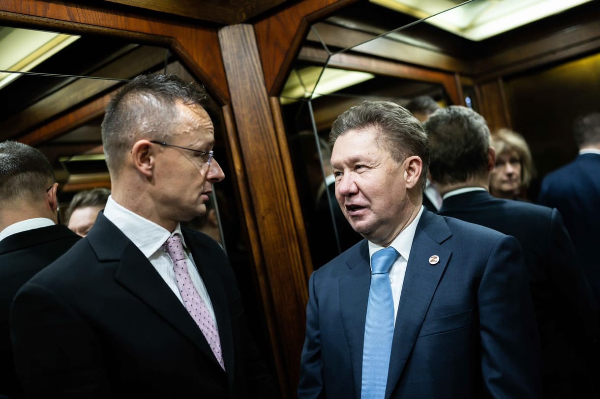 Kiderült, miért utazott sietve Moszkvába Szijjártó