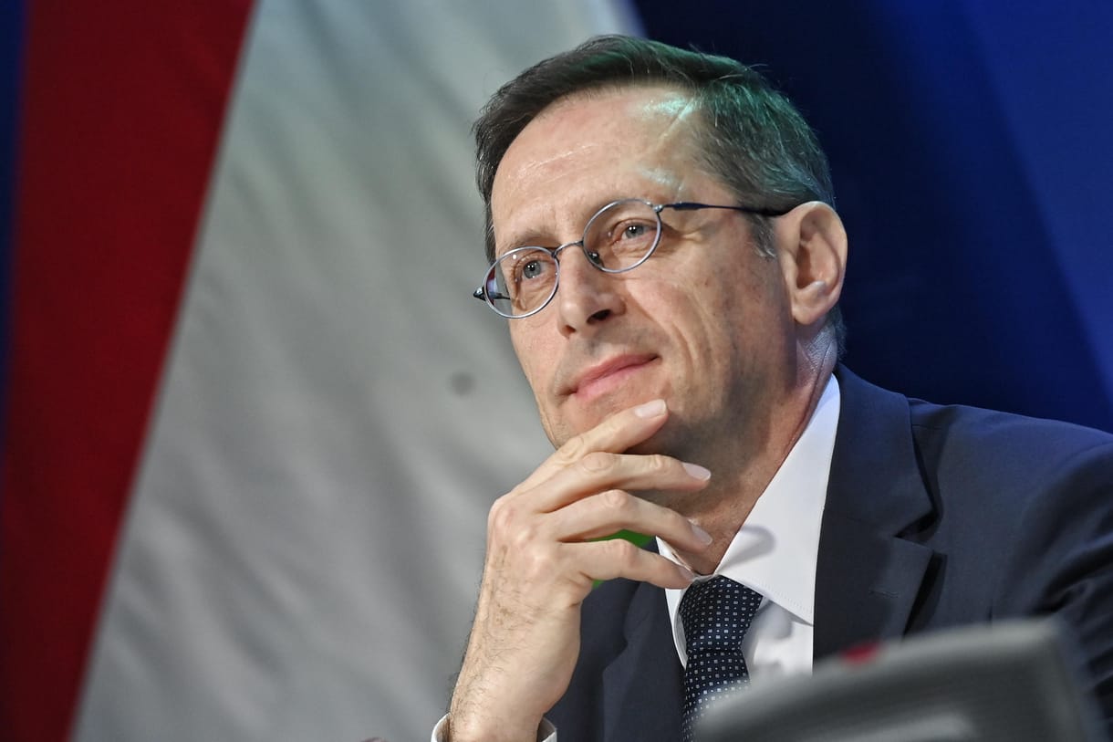 A forint erősödéssel üdvözölte Varga Mihályt