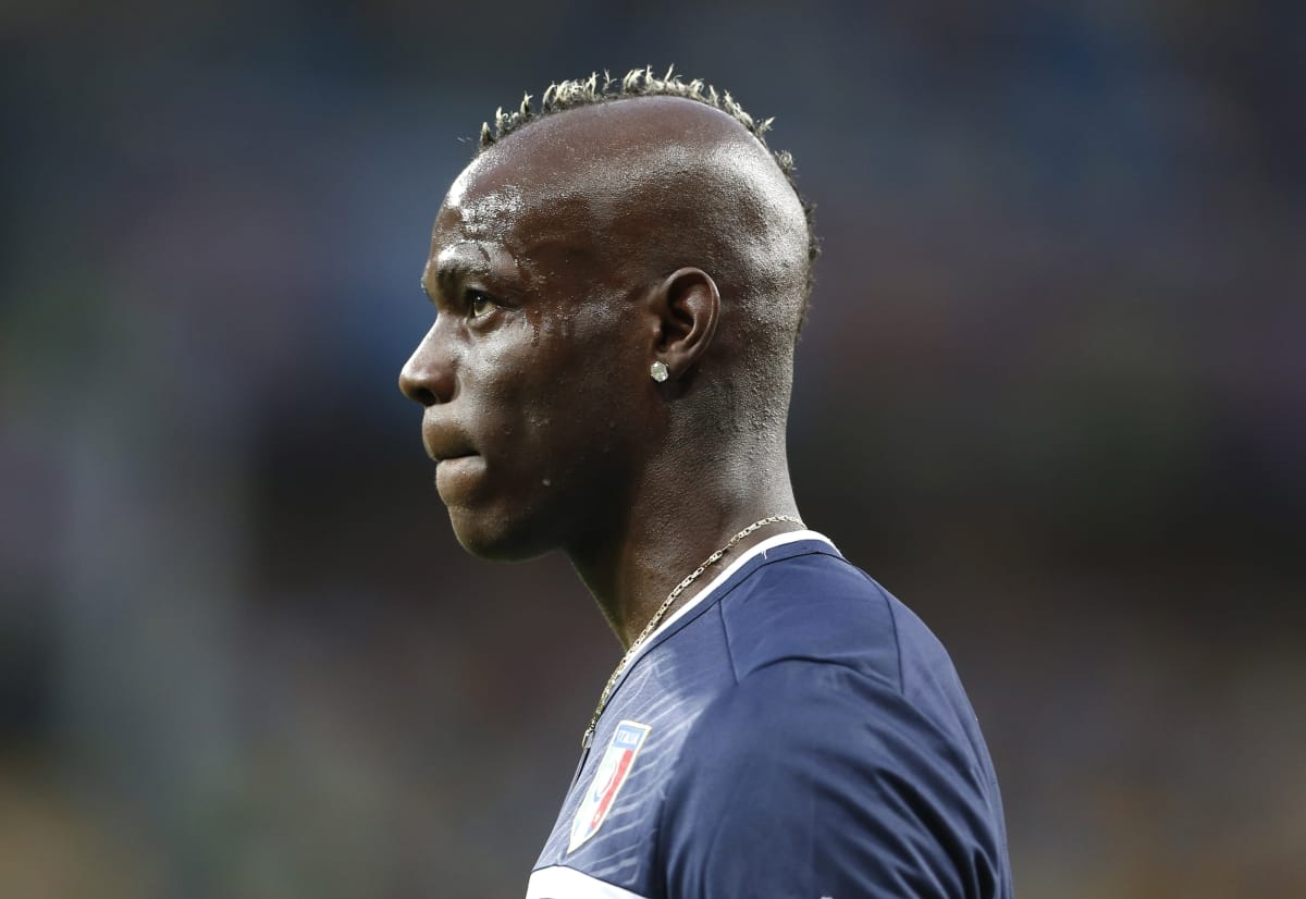 Balotellit meg kell műteni