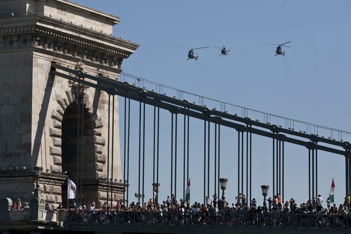 Légiparádé Budapest felett