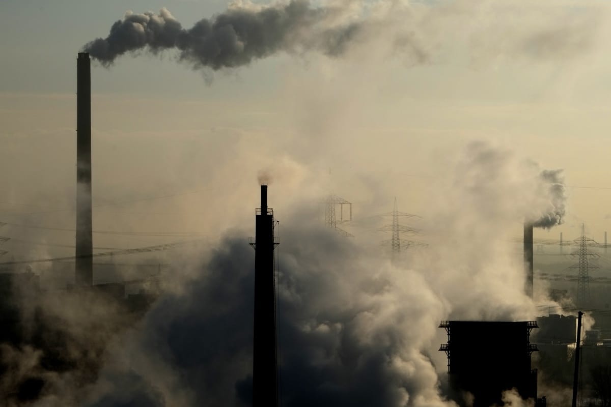 Szénerőműveket és lignitbányákat venne a Greenpeace, hogy aztán felszámolja azokat
