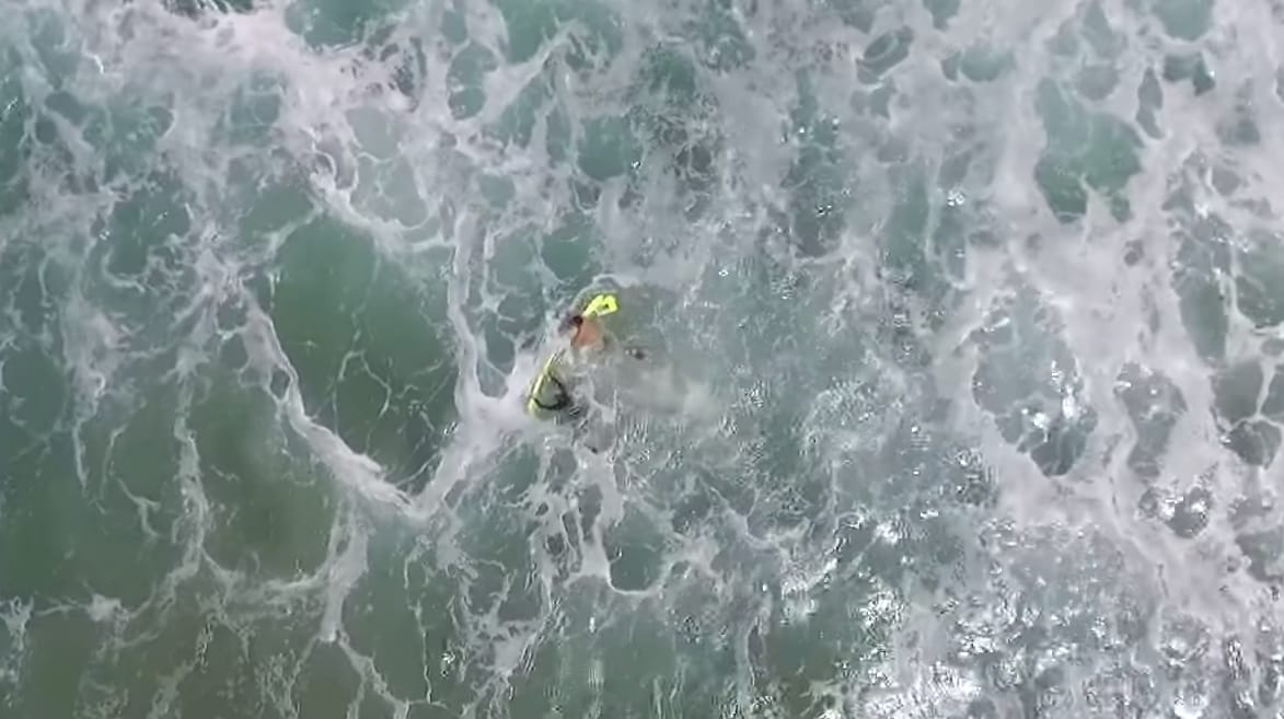 Először mentettek fürdőzőket drón segítségével – videó