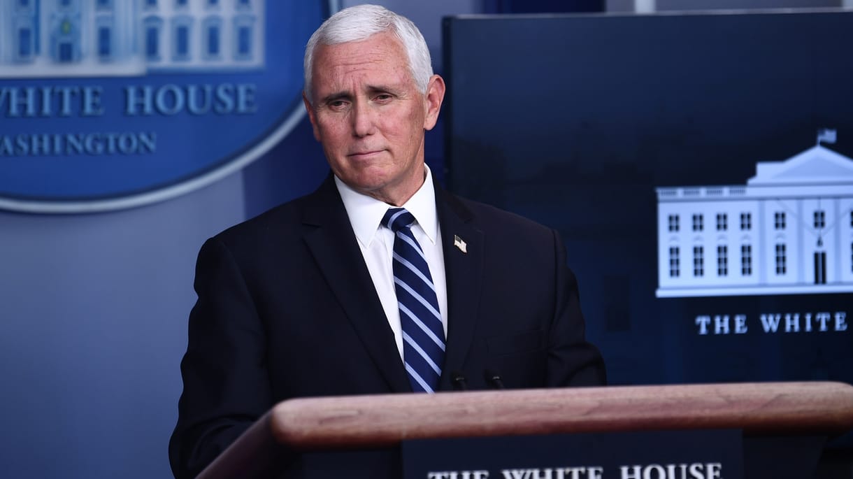 Pence elutasította Trump felmentését