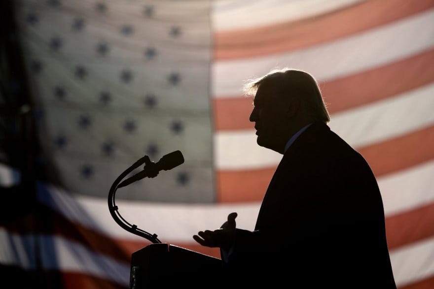 „Trump, Orbán és társaik nem fasiszták, de ugyanannak a történetnek a főhősei”