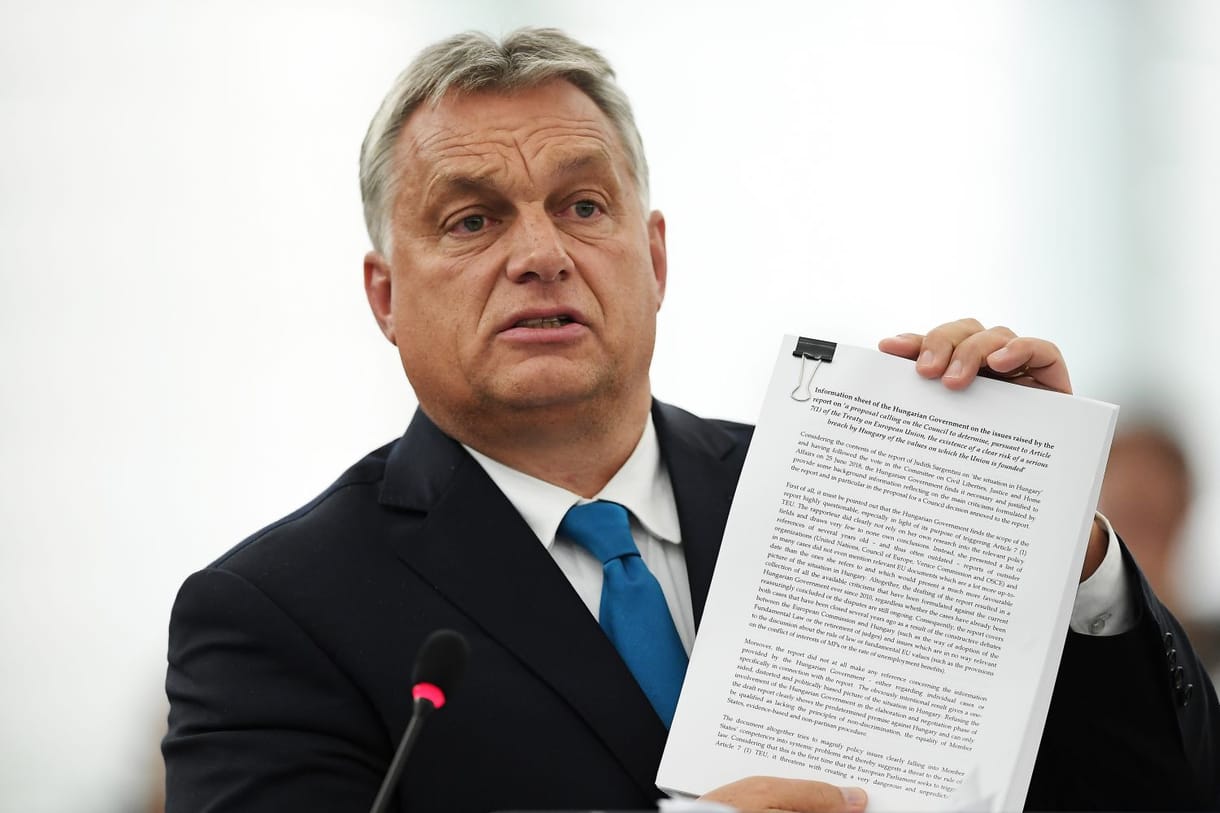 Orbán levelet írt 197 embernek, akik elutasították a Sargentini-jelentést