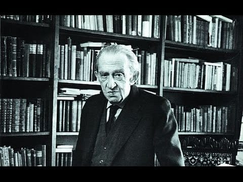 Mégis marad Lukács György lakásán az archívum