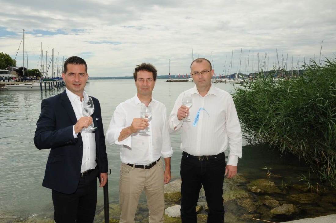 Beleivott a Balaton vizébe több állami vezető – fotó