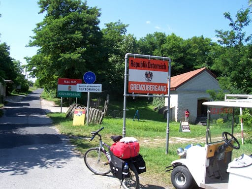 Jövő szerdán megnyitnak egy határátkelőt az Ausztriában dolgozó magyaroknak