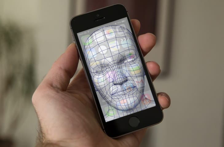 Érdekes dolgok derültek ki az iPhone 8 arcfelismeréséről