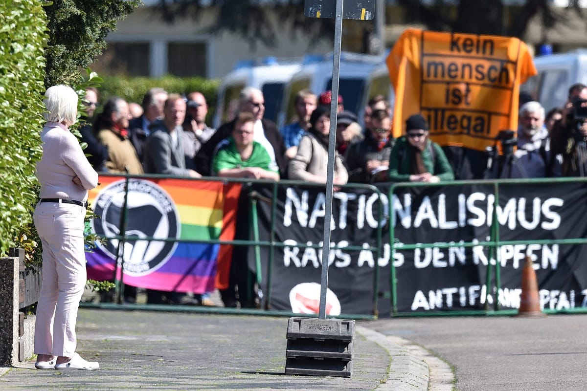 A nap, amikor Orbán Kohllal beszélt, hogy Merkel is értsen belőle