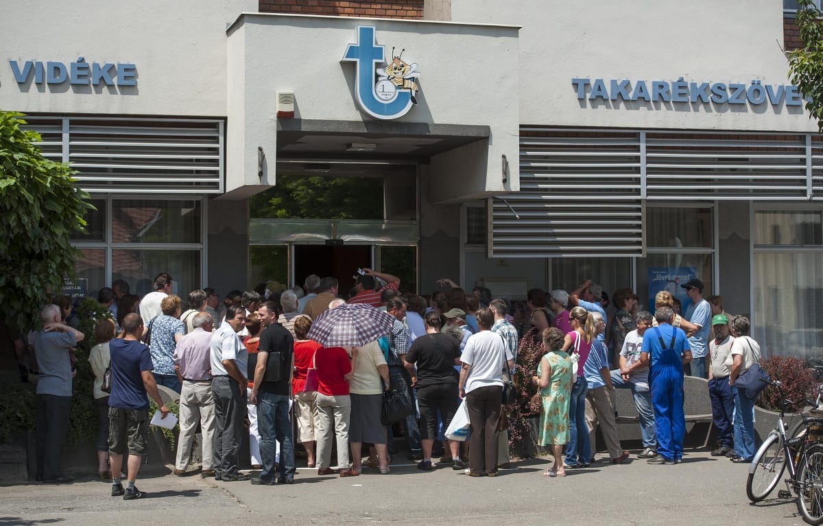 Százezer tulajdonos jogait függesztheti fel az állam