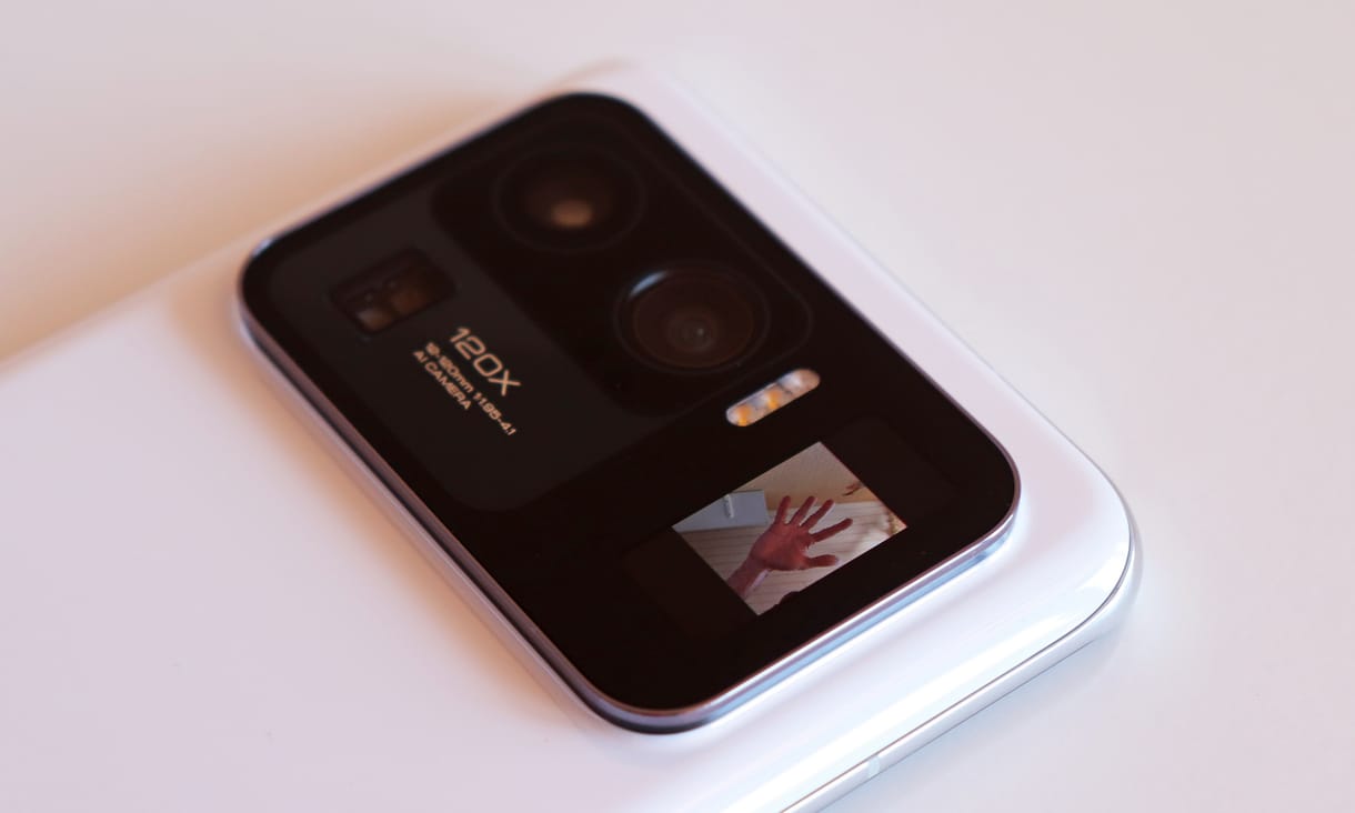 Kegyelemdöfés a Huaweinek: a Xiaomit repíthetik a csúcsra a Leica optikái