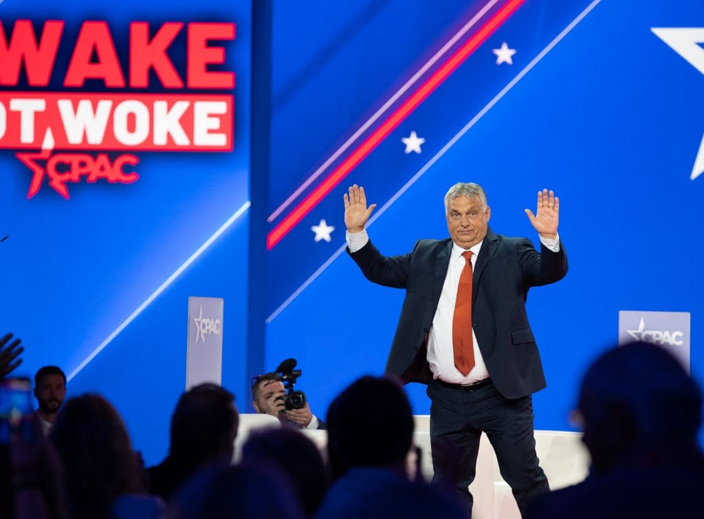 Orbán gyenge jobbos kínálattal és a Harcosok Klubja második részével táplálja a patriotizmus tüzét az idei CPAC-en