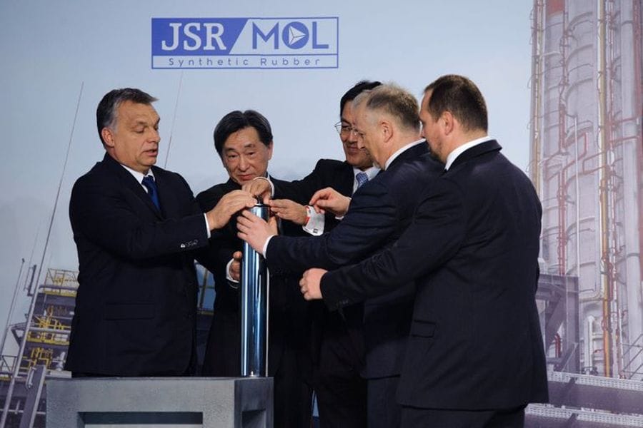 Javított a MOL a tavaszi bezuhanáshoz képest, de még távoli a tavalyi eredmény