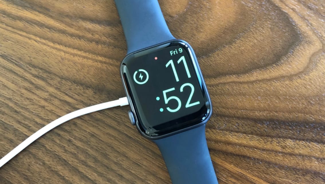 Elege van abból, hogy iszonyatosan lassan frissít az Apple Watch? Itt egy trükk, amivel sokkal gyorsabb lesz a folyamat