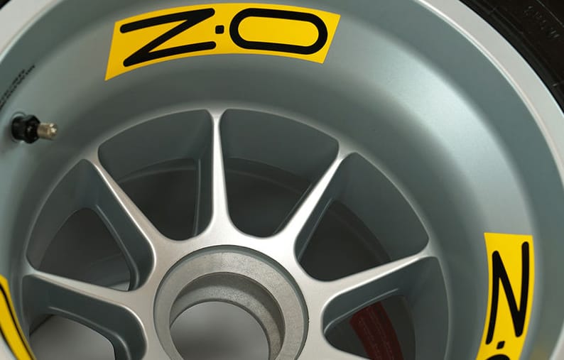 Igazi F1-rajongó? Akkor ezt a Pirelli kávézóasztalt imádni fogja